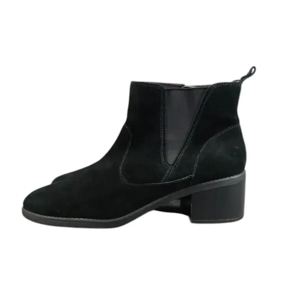 Clarks Shoes Womens 10 Boots Classic Block Heel Leather Nevella Fashion Black